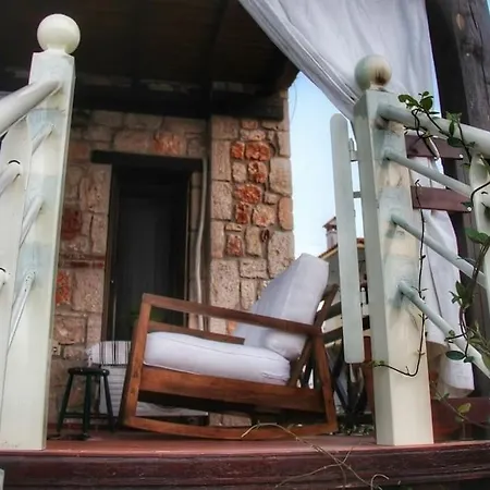 - Ta Petrina - Traditional Stone-built Holiday home