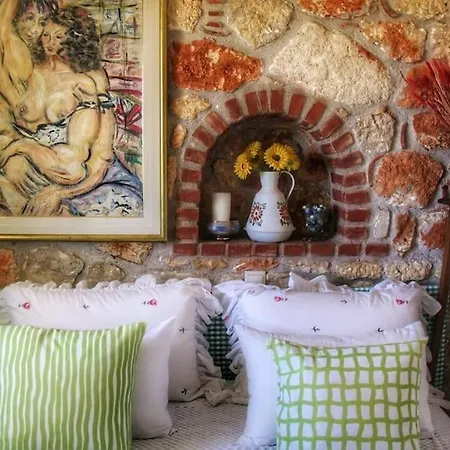 - Ta Petrina - Traditional Stone-built Ayos Nikolaos